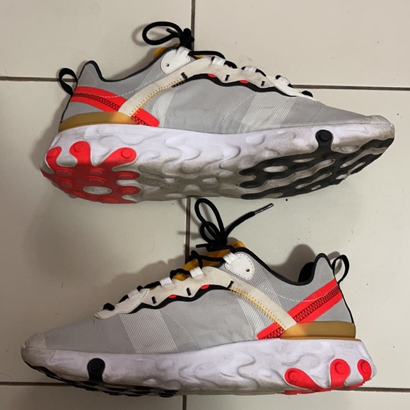 Nike React Element 55 Casual/Running Shoe - Picture 2 of 4